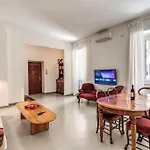 Via Provana San Giovanni 2 Bedroom Apartment