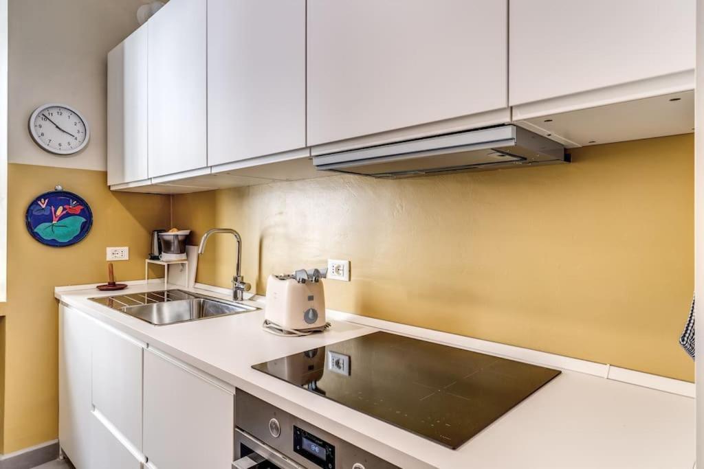 Apartment Via Provana San Giovanni 2 Bedroom Rom