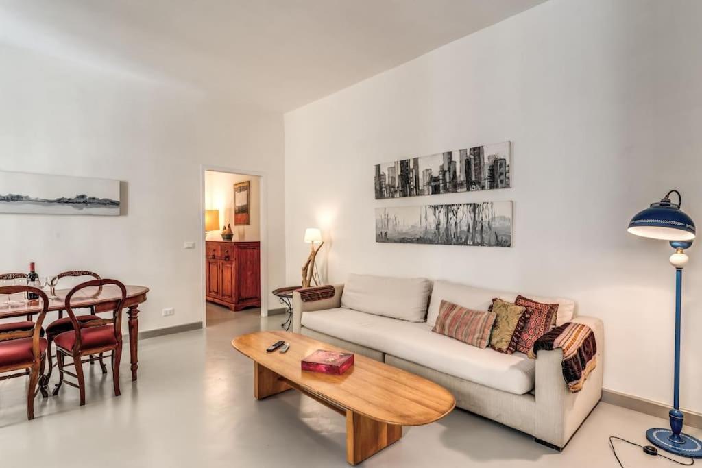 Via Provana San Giovanni 2 Bedroom Apartment