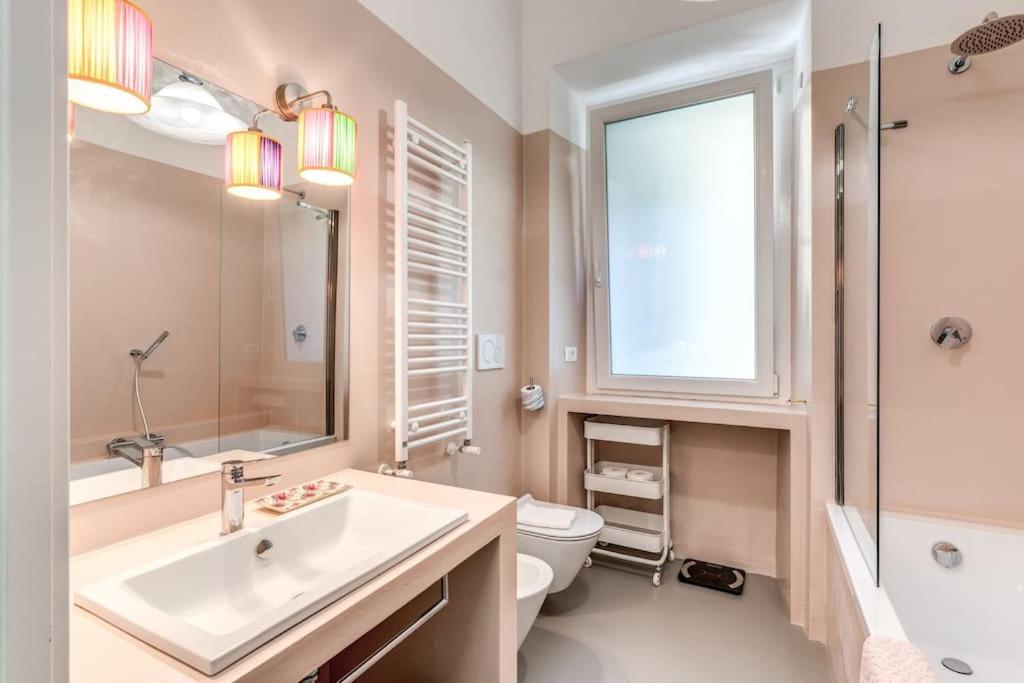 Via Provana San Giovanni 2 Bedroom Rom